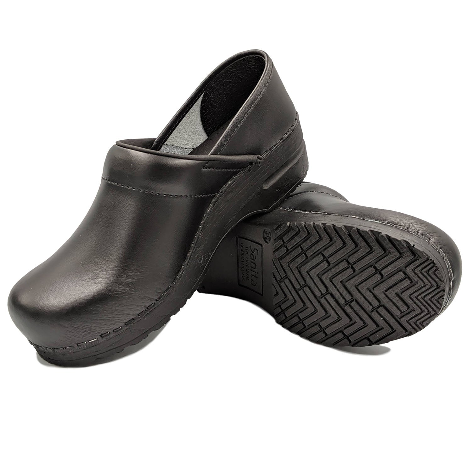 Sanita essential clogs